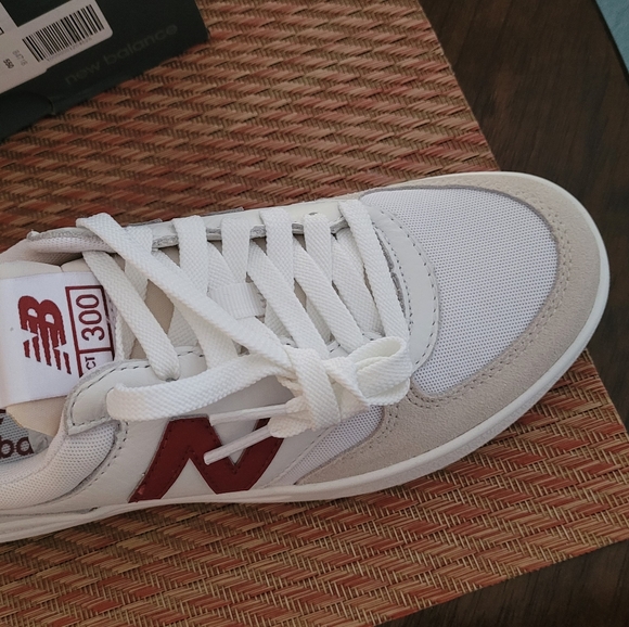 Price Drop! New Balance CT300WR3 - Picture 9 of 10